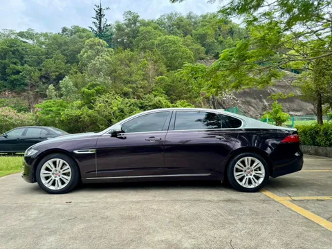 Jaguar XFL