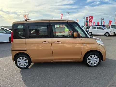 Suzuki Spacia