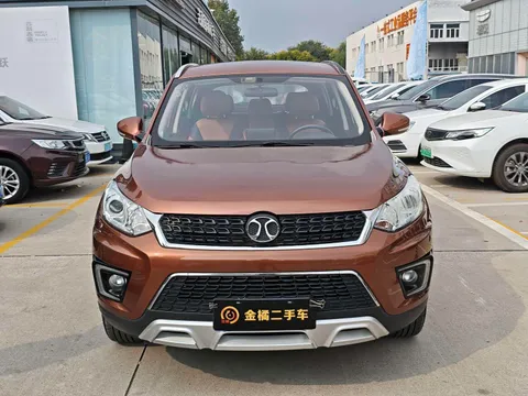 BAIC Senova X35