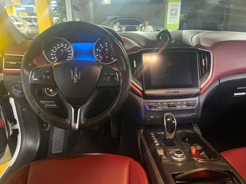 Maserati Ghibli
