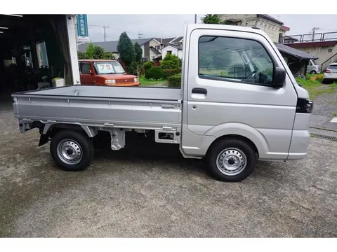 Nissan Clipper Truck