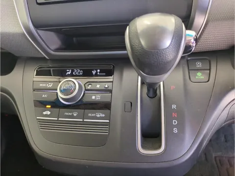 Honda Freed Plus